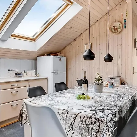Feriehus Cozy In With Kitchen